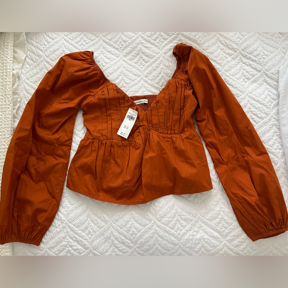 NWT Abercrombie Long-Sleeve Babydoll Poplin Top